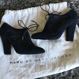 Marc Jacobs Navy Blue Suede Lace Up Booties NWT